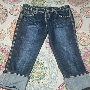 Almost Famous Capris